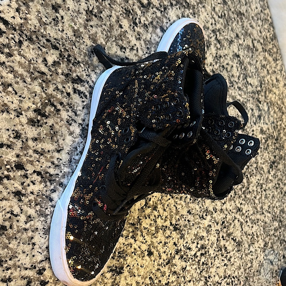 Supra Hightop Gold and Black Shoes